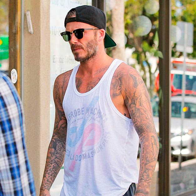 Beckham admite dirigir usando o celular e adia julgamento Site