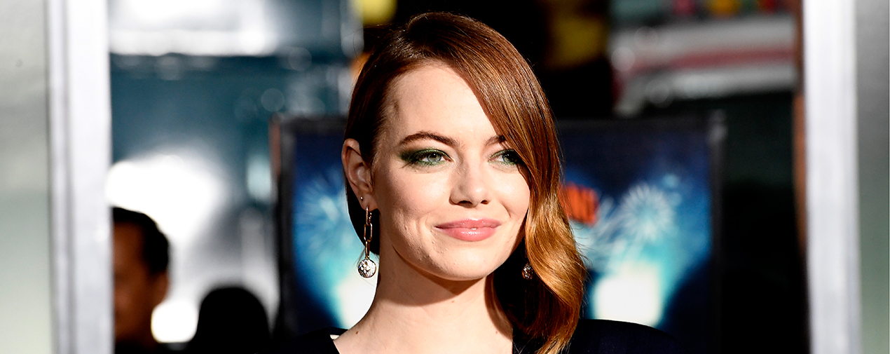 Emma Stone ficou noiva e ganhou anel de noivado de pérola superdelicado