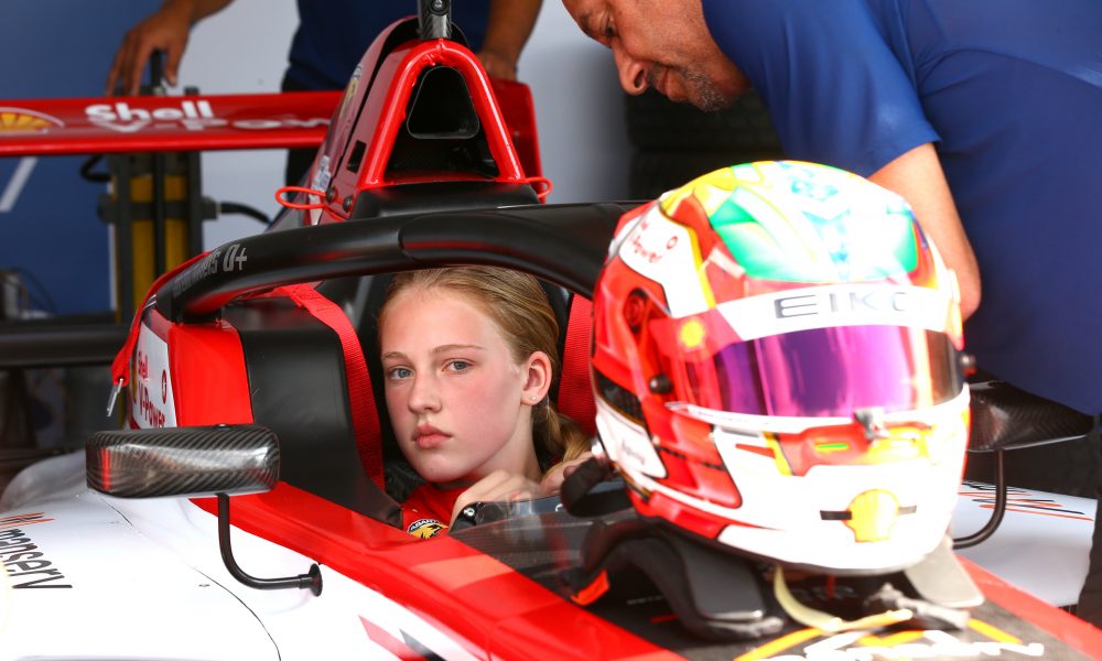 Aurelia Nobel gana Girls on Track 2022 y entra en la Academia Ferrari