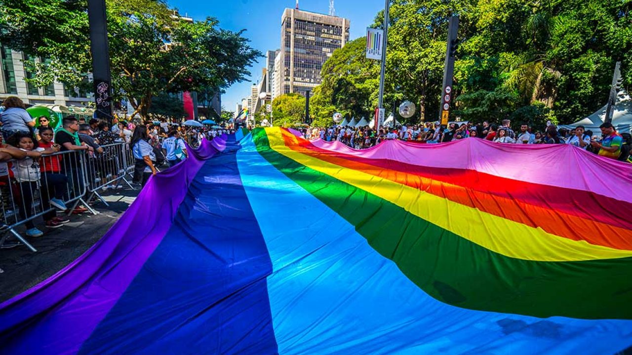 27ª Parada do Orgulho LGBT+ de SP acontece dia 11 de junho - Site RG –  Moda, Estilo, Festa, Beleza e mais